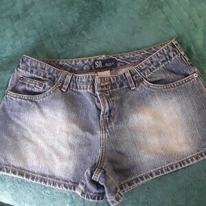 Size 11 womens SO....gsjc shorts